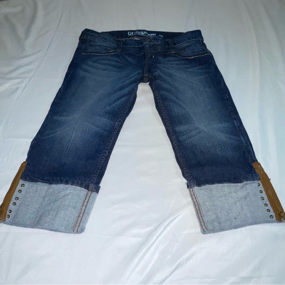 GUESS Jeans Blue‎ Denim Studded Zipper Cuff Capri Pants Womens Size 30 Dark Wash